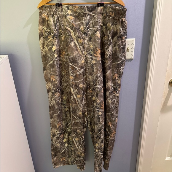🦋SHEIN camo pants🦋 - Picture 1 of 2